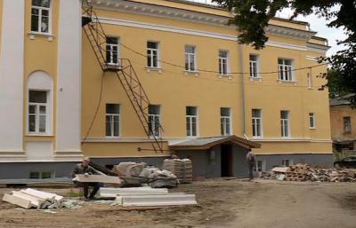 Ремонт поликлиники №14 в Рязани закончат осенью
