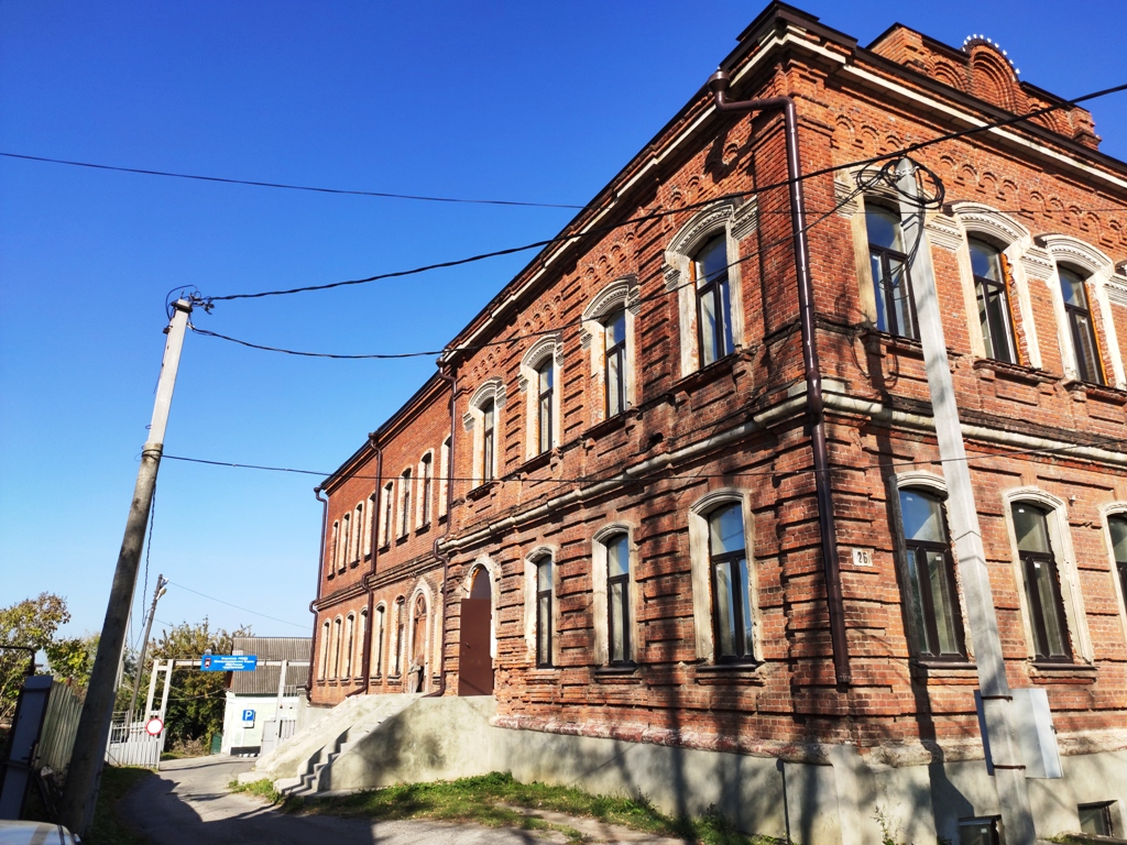 Продолжаются работы по воссозданию здания Духовно-просветительского центра в г. Скопине.