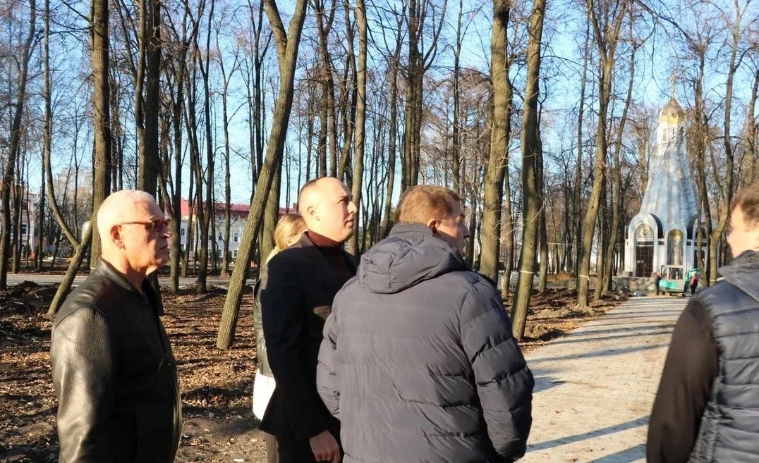 Благоустройство Кремлёвского сквера планируют сдать к 30 ноября