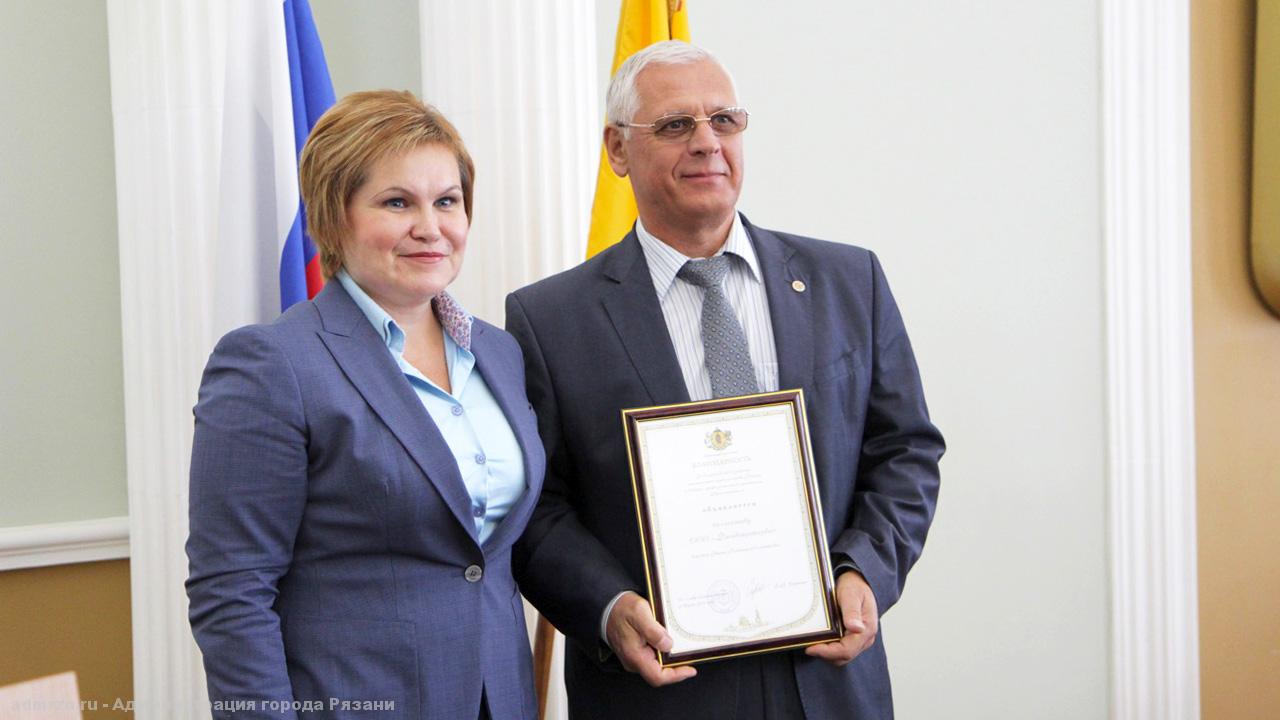 Рязанских строителей поздравили с профессиональным праздником